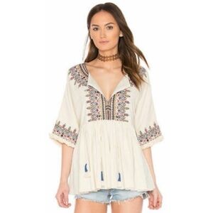 ANTHRO VELVET GRAHAM & SPENCER
X Kristy Hume Dahlia Boho Embroidered Tunic Top